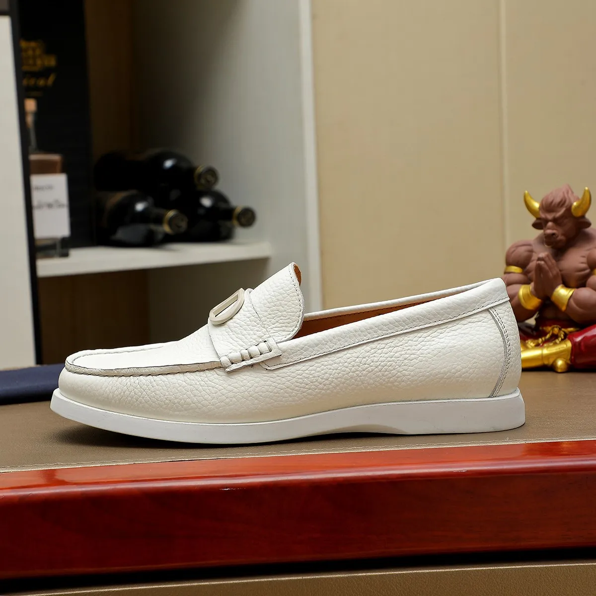 Men's clothing and shoes 💰460 💰🔥[Dior] High-end top-notch 🔝 purchasing agent 🔍🔍The latest 🇺🇸 counters are on sale simultaneously, original Italian brand · brand totem cloth sewn with brand cloth label · paired with calfskin · (high-end, nobility and class) exquisite workmanship (cow Leather lining) Sole: Original two-color sole ⚠️outsole specially provided by the original factory. Comfortable, wear-resistant, non-slip, real-life photoshoot🎬The real thing is more beautiful🔍Color: Color optional💕💕Number of yards: 39-44 (customized at 38.45.46)...
